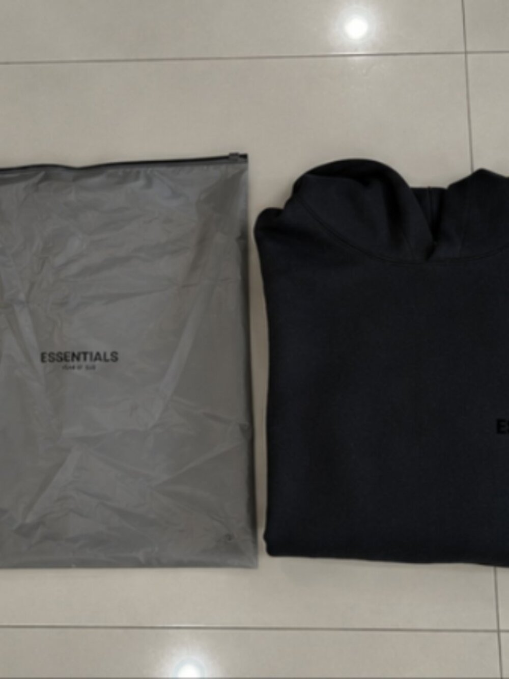 Fear of God Essentials Black Pullover Hoodie - Picture 4 of 4